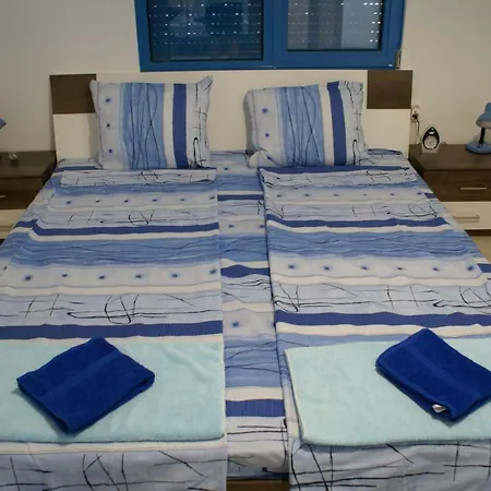 Island Apartament *