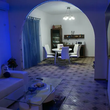 Island Apartament *