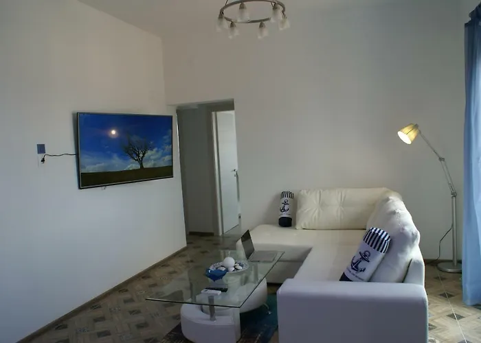Apartament Island